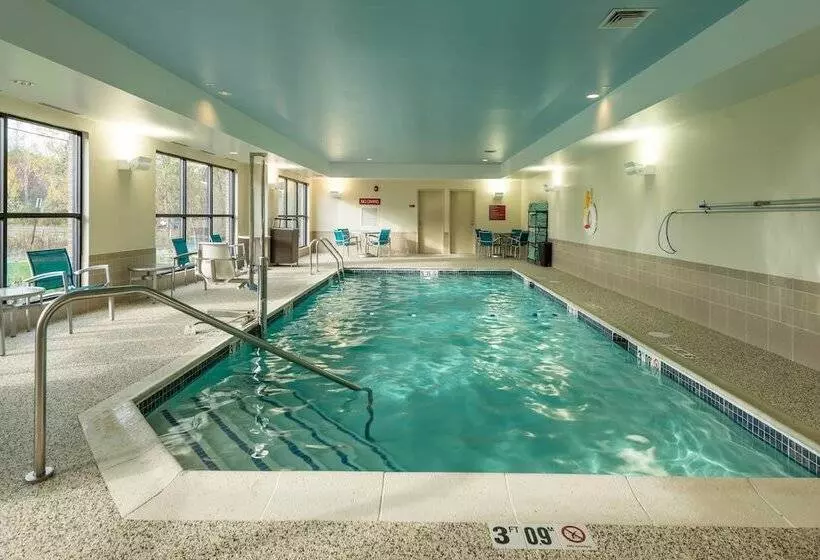 בית מלון כפרי Towneplace Suites By Marriott Bangor