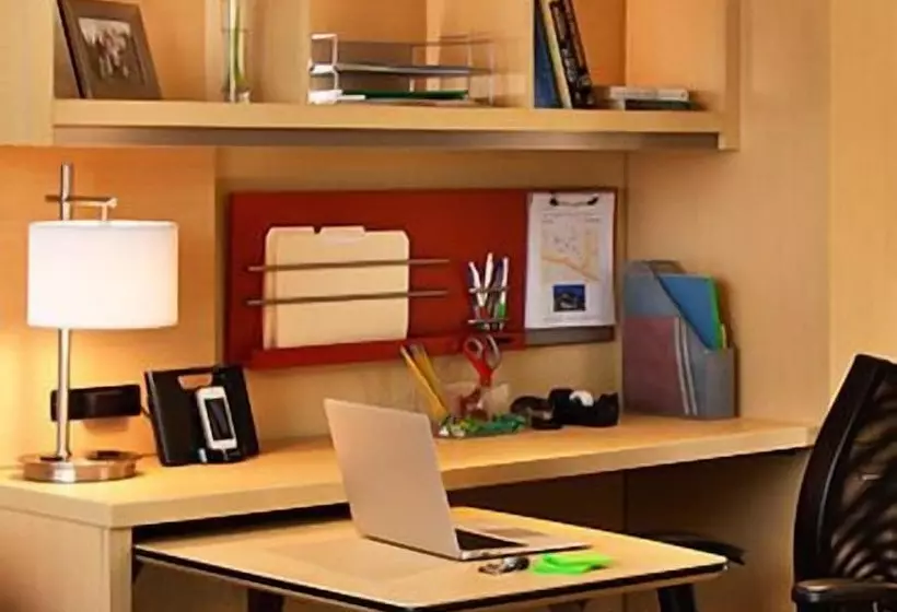 בית מלון כפרי Towneplace Suites By Marriott Bangor