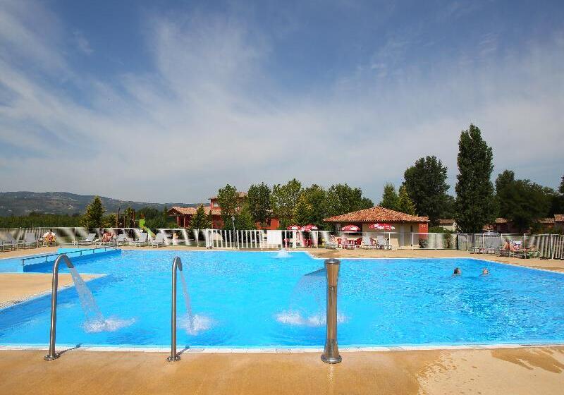 Отель Vacanceole  Le Domaine Du Lac