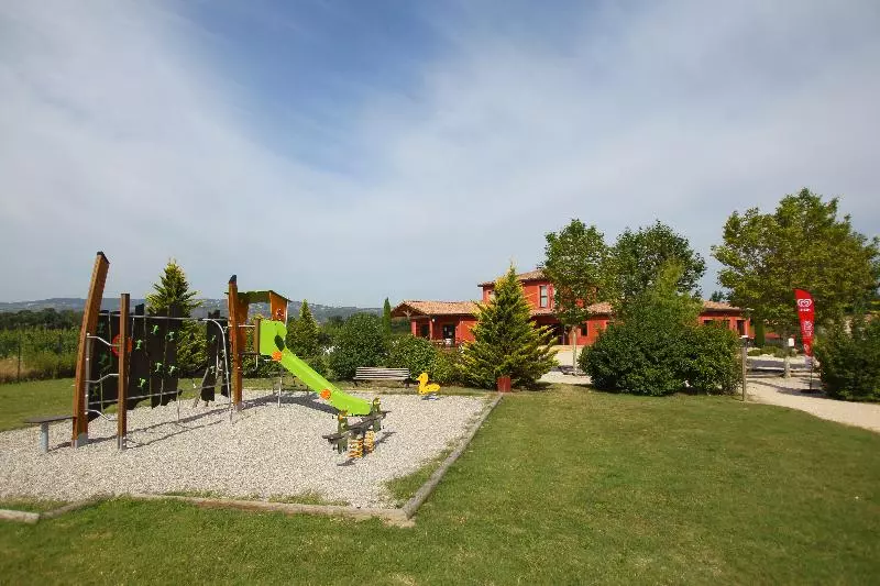 Отель Vacanceole  Le Domaine Du Lac