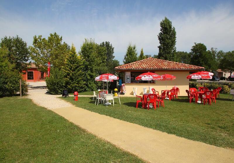 Отель Vacanceole  Le Domaine Du Lac