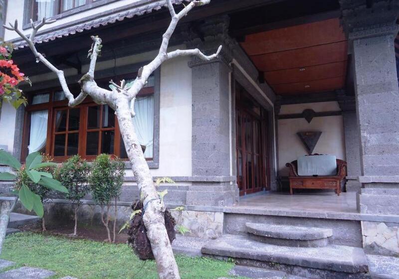 Pande Permai Bungalows