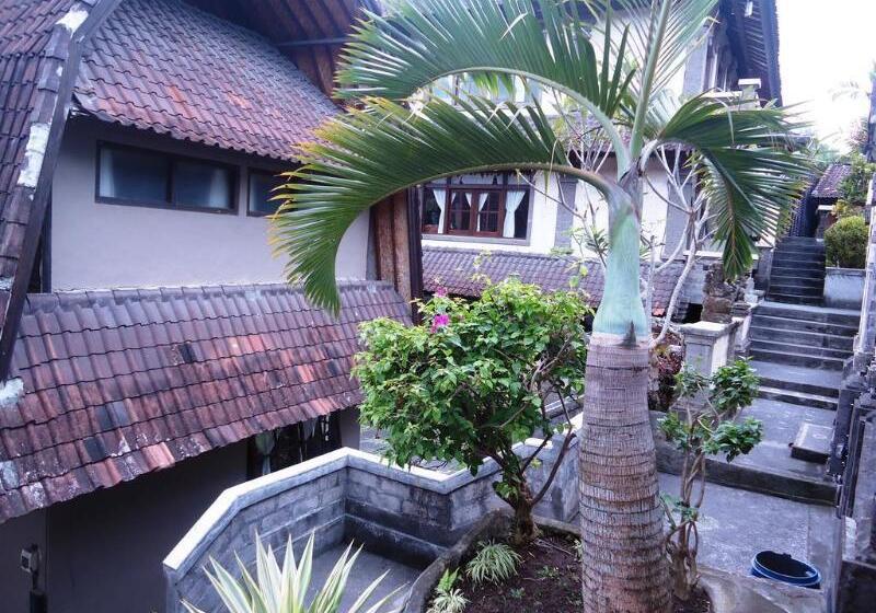 Pande Permai Bungalows