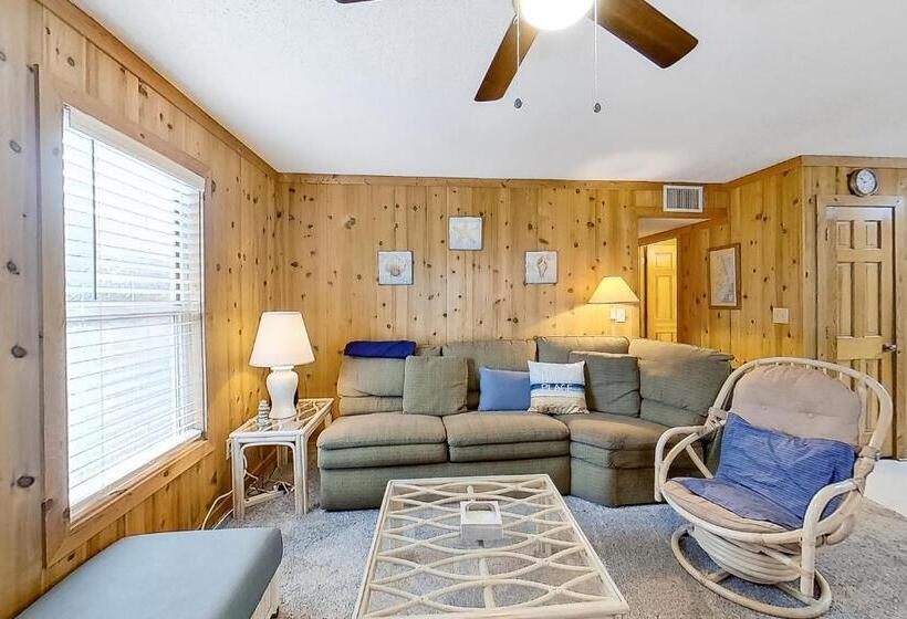 Отель Loisstorm Os22