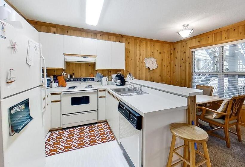 Отель Loisstorm Os22