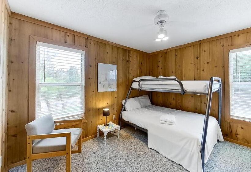 Отель Loisstorm Os22