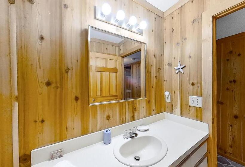 Отель Loisstorm Os22