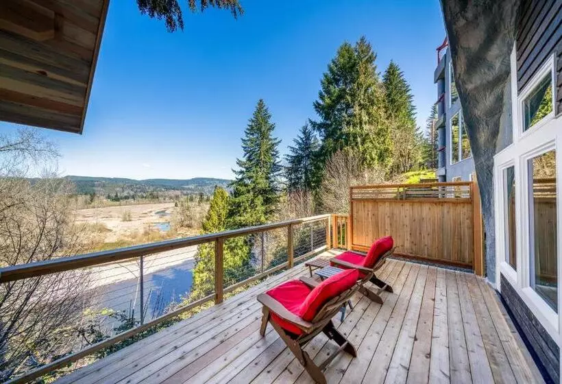 ホテル Mckenzie View Cottage