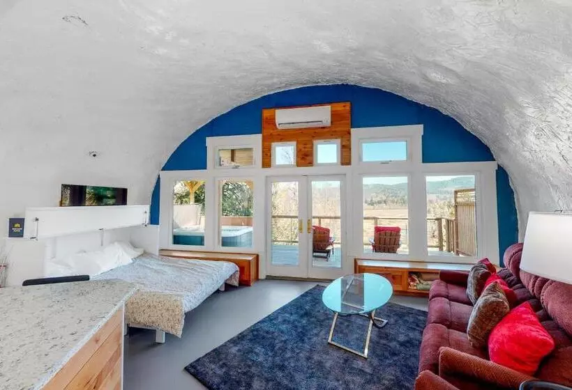 ホテル Mckenzie View Cottage