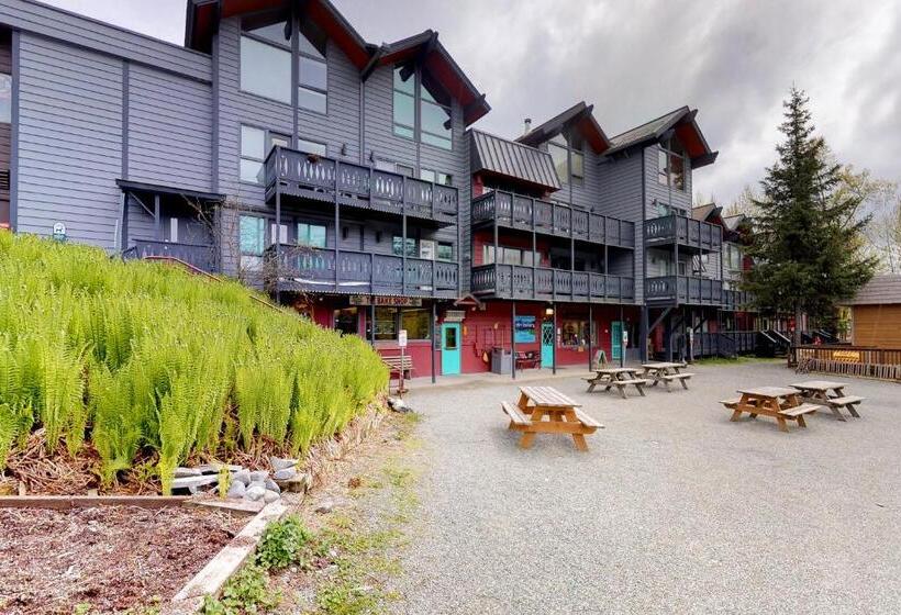 בית מלון כפרי East Condo #208