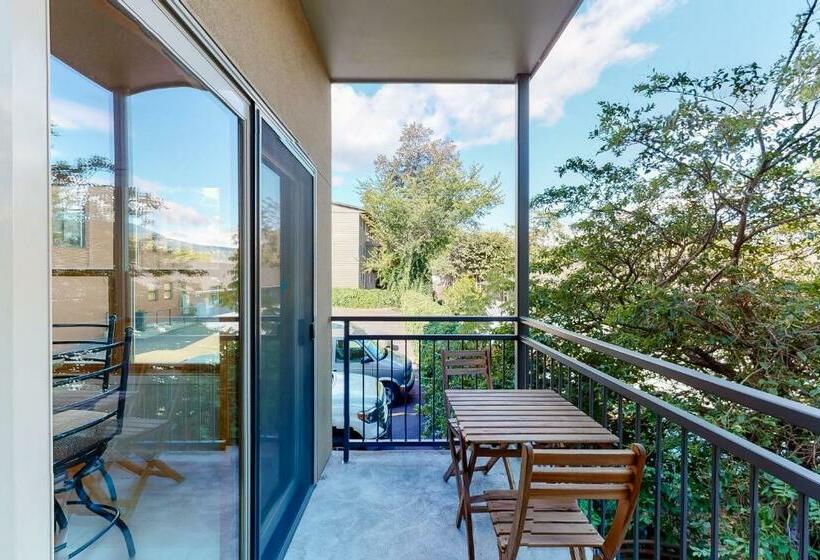 בית מלון כפרי Hood River Hideaway