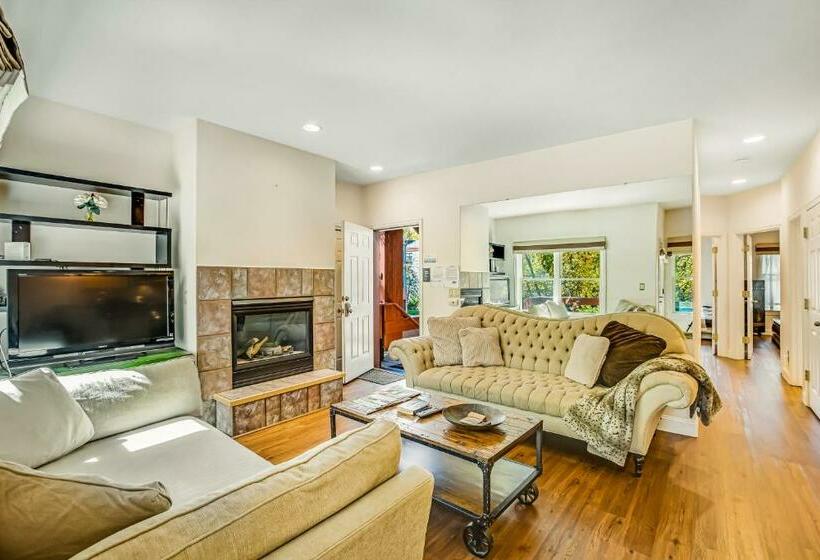 Otel Mountain Retreat