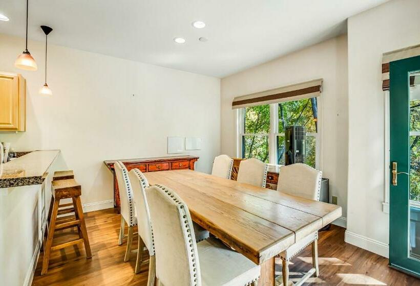 Otel Mountain Retreat