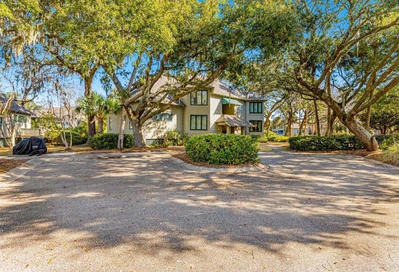 Отель Tennis Club 4709