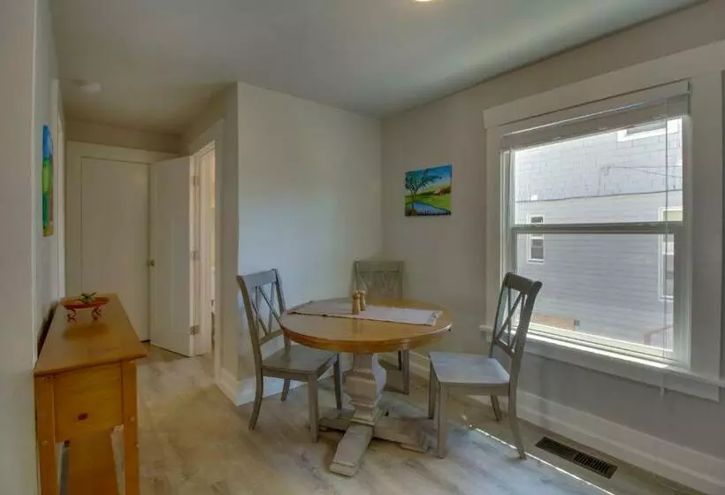 ホテル West Bremerton Cozy Home