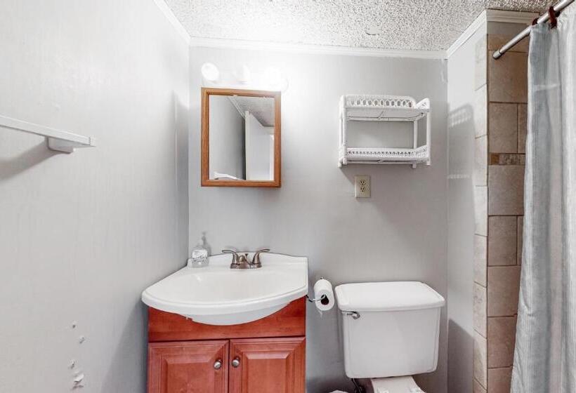 هتل Cedar Shores     30142 Cedar Shores Rd #e144