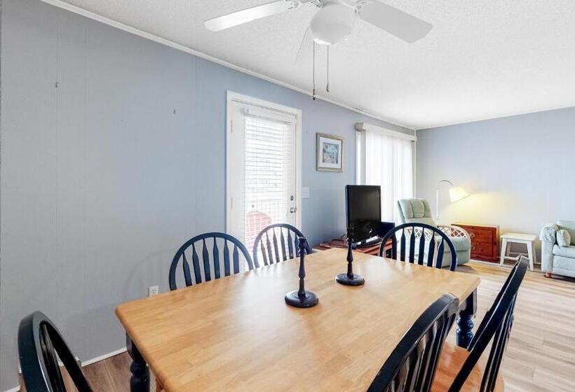 هتل Cedar Shores     30142 Cedar Shores Rd #e144