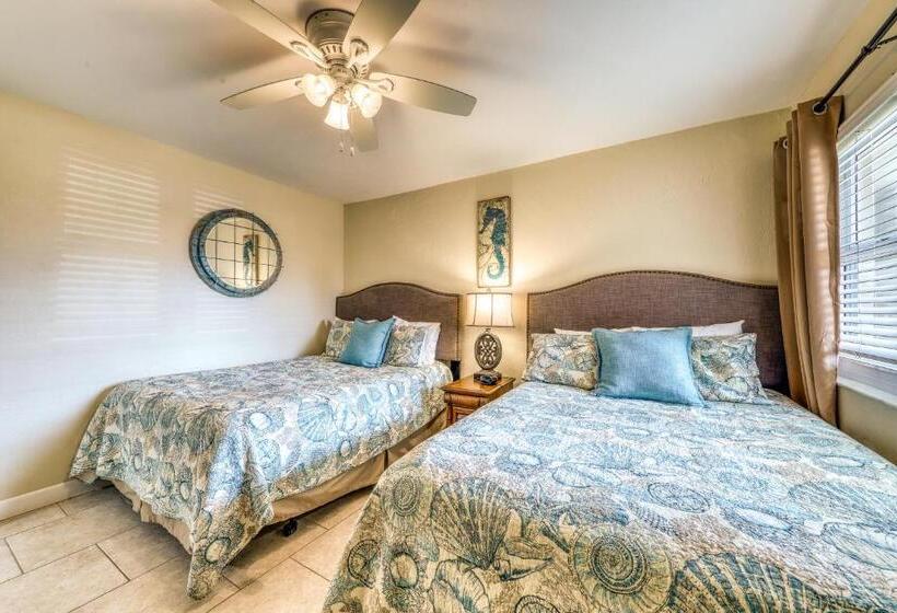 בית מלון כפרי Shores Club 105   Shores Club Retreat