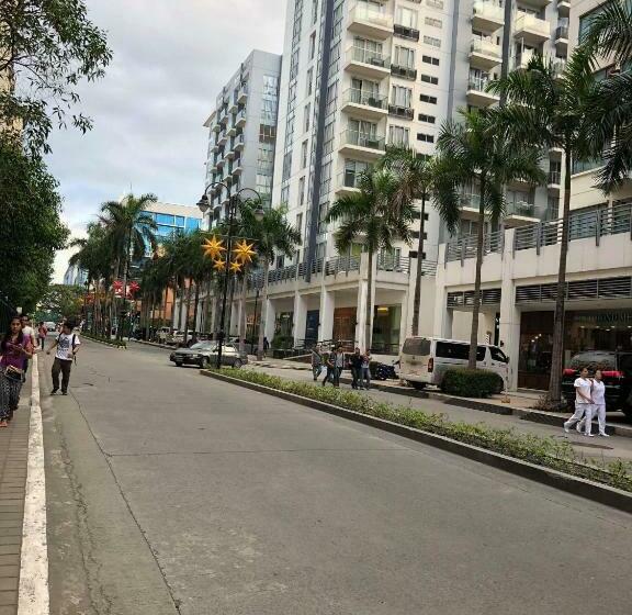 6p Staycation Condotel