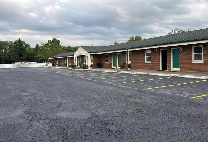 Hillcrist Motel