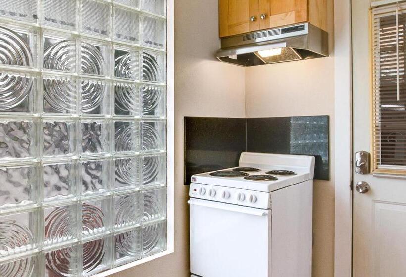 هتل Beacon Hill Hideaway