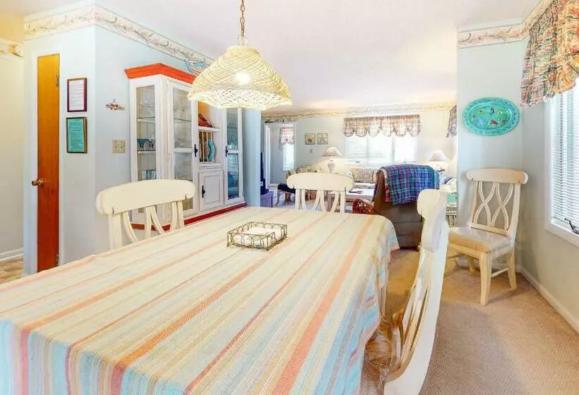 ホテル Bethany Pines     428 Bethany Pines
