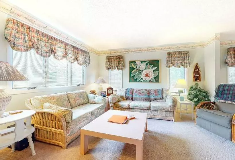 ホテル Bethany Pines     428 Bethany Pines