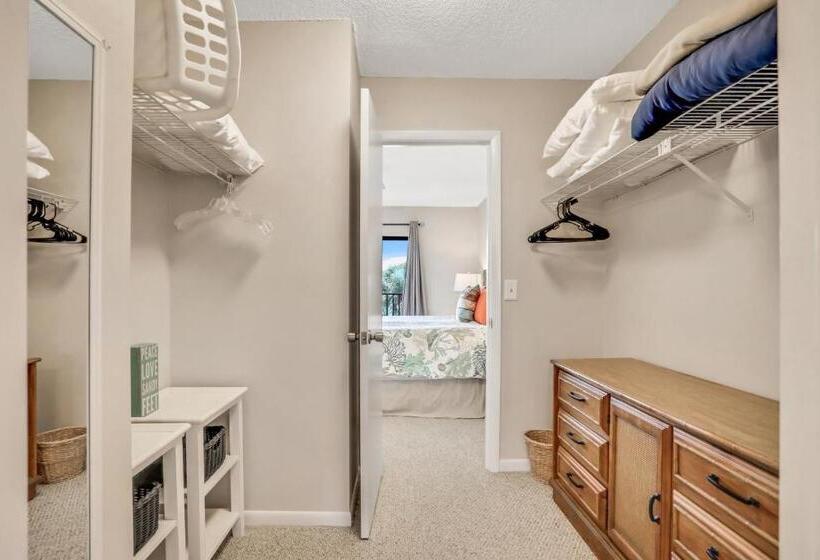 هتل Ocean Villas 51