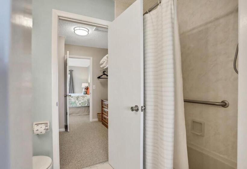 هتل Ocean Villas 51