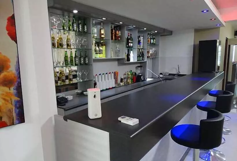 هتل Plaza Barranca