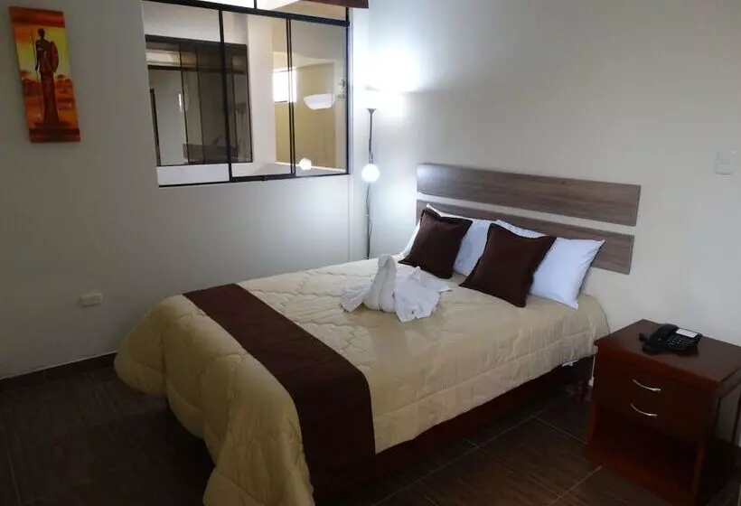 هتل Plaza Barranca