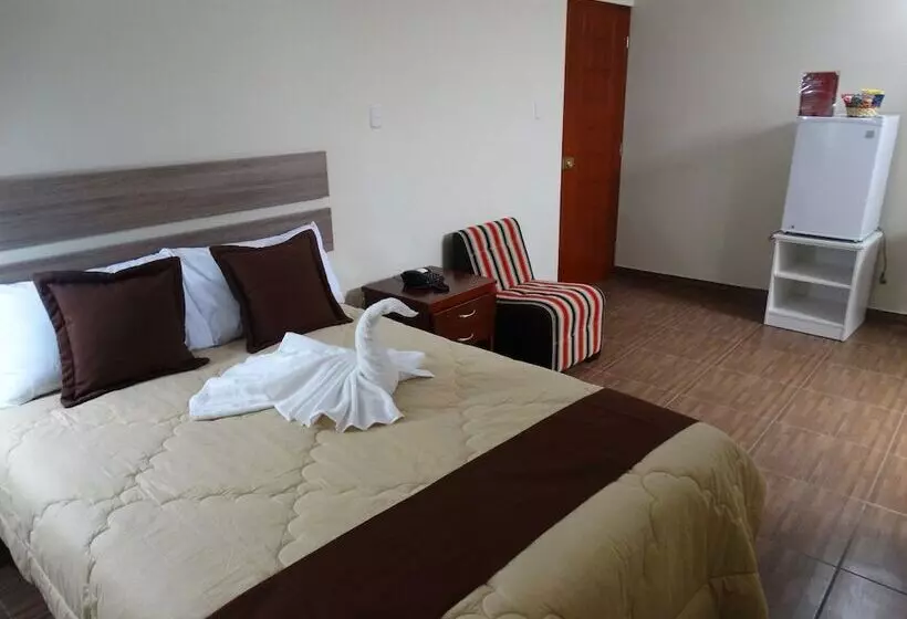 هتل Plaza Barranca