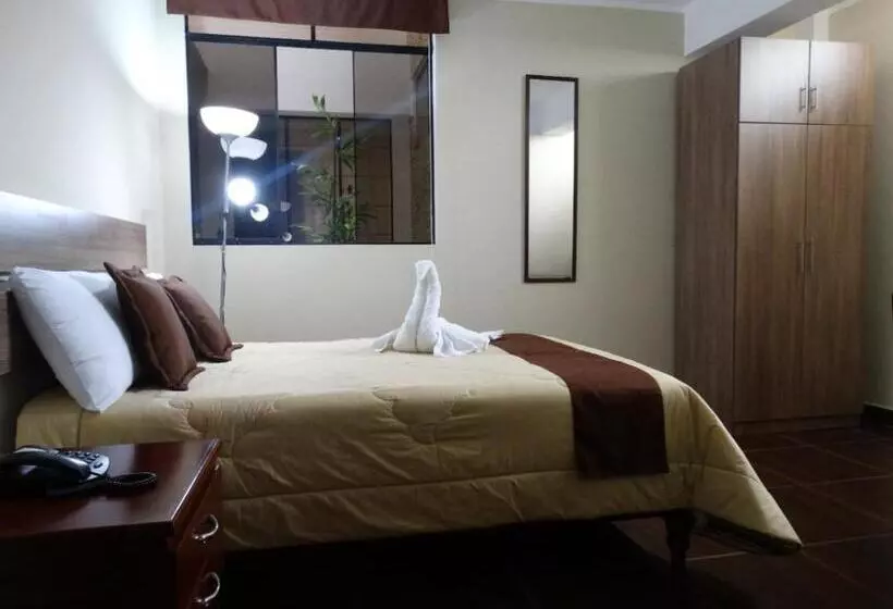 هتل Plaza Barranca