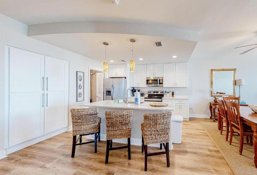 호텔 Renovar At The Club