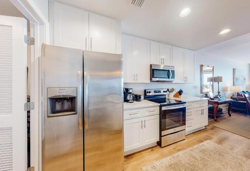 호텔 Renovar At The Club