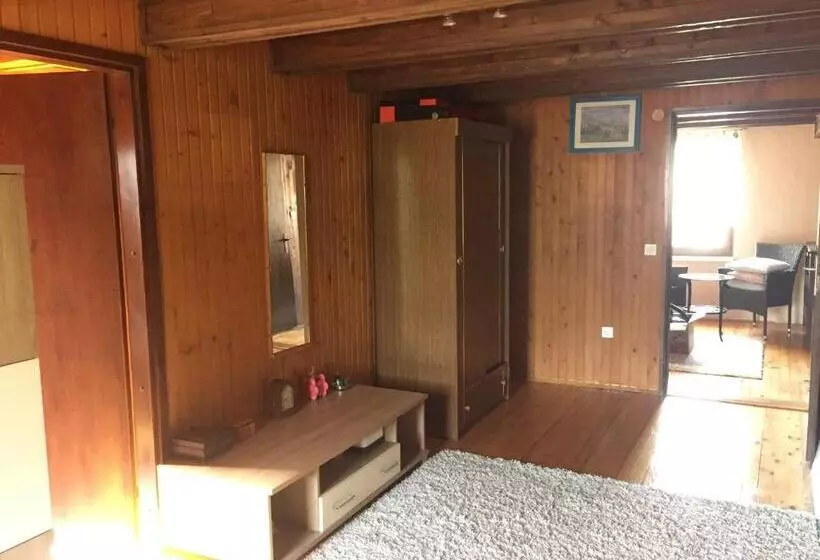 پانسیون Villa Irena