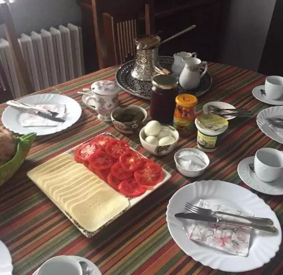 پانسیون Villa Irena