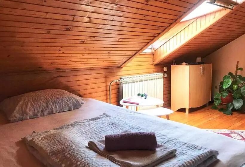 پانسیون Villa Irena