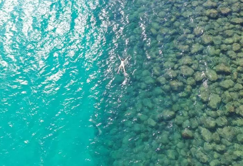 Lomakeskus Kamaku Bungalows