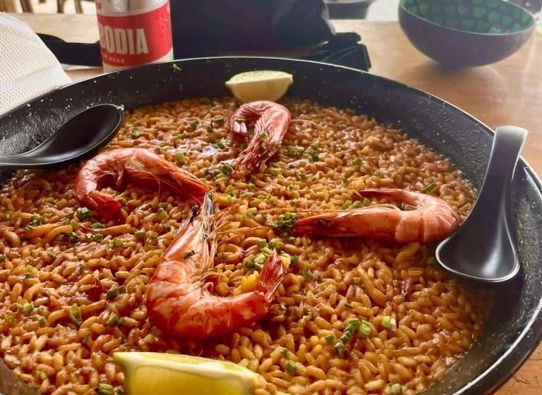 منتجع Kamaku Bungalows