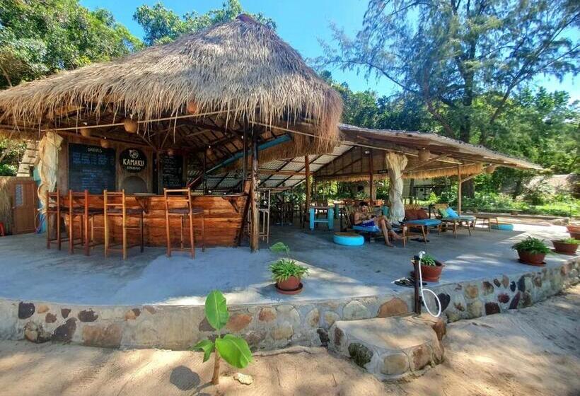 منتجع Kamaku Bungalows