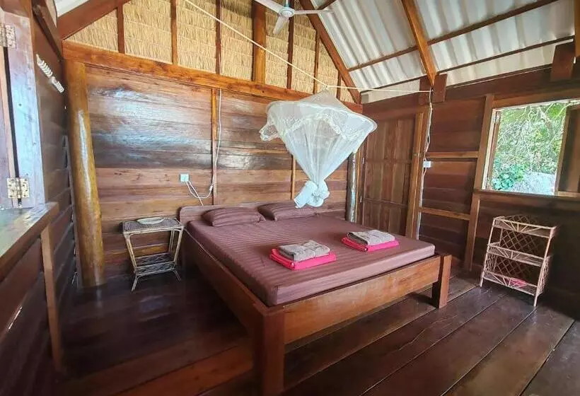 Lomakeskus Kamaku Bungalows