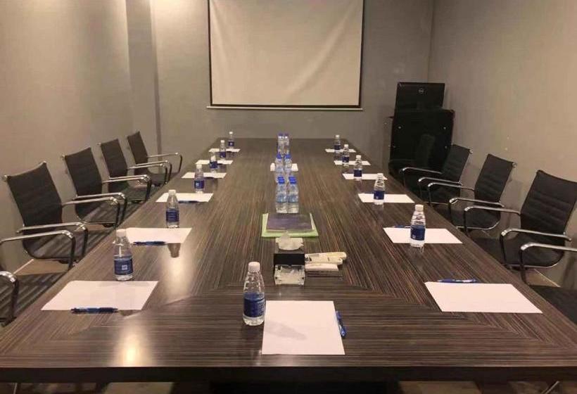 בית מלון כפרי Wm & Casino