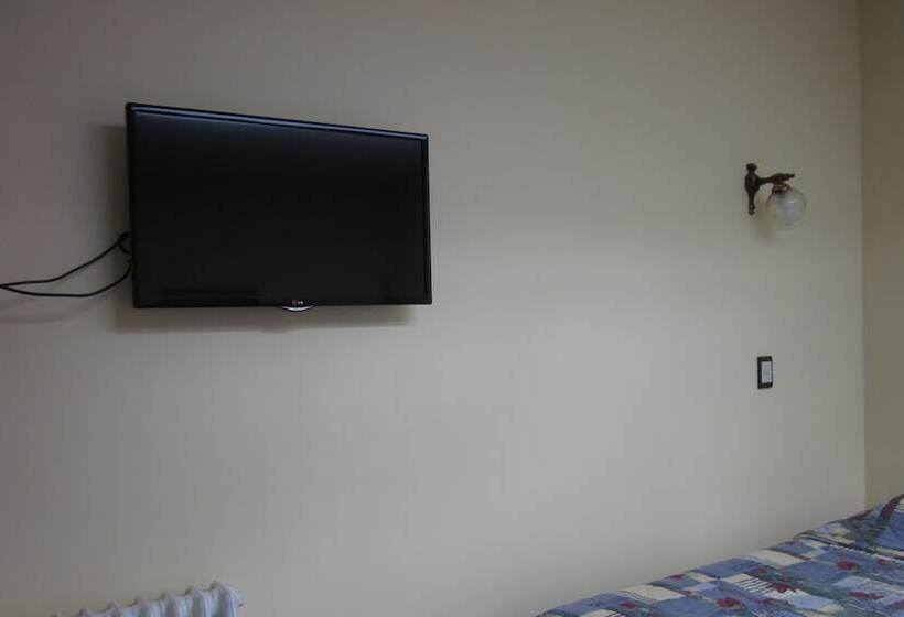 Hotel Ace Motor Lodge