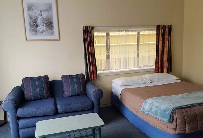 Hotel Ace Motor Lodge