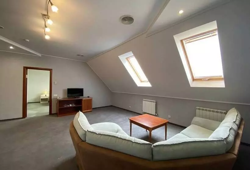 Hotel Cherkasy Palace