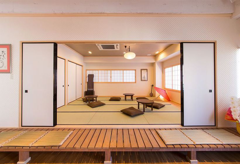 Отель Drop Inn Osaka