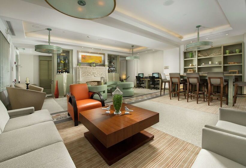 فندق Hilton Garden Inn Miami South Beach