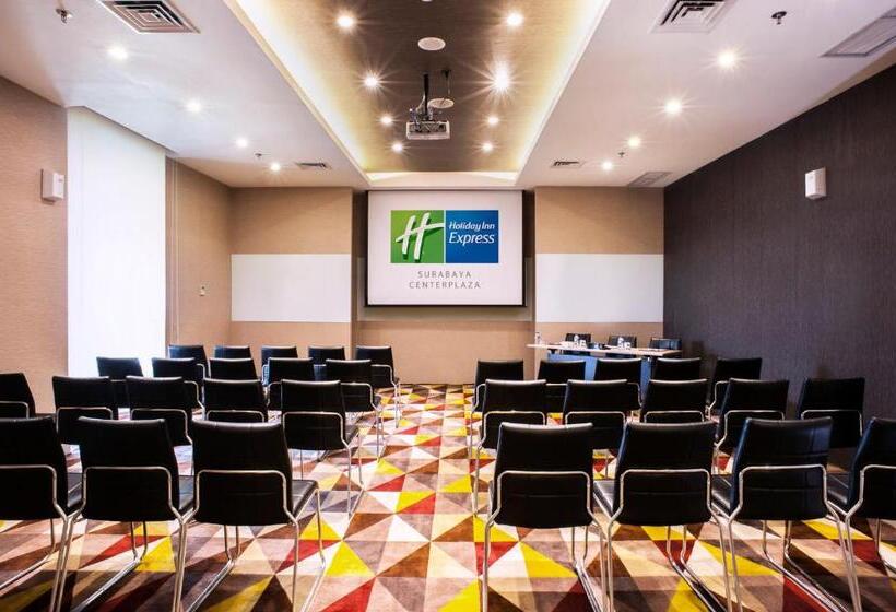 בית מלון כפרי Holiday Inn Express Surabaya Centerpoint, An Ihg