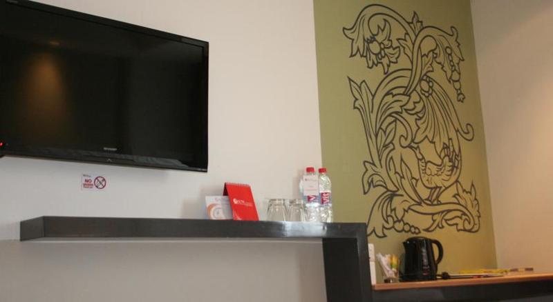 בית מלון כפרי @hom Semarang Simpang Lima